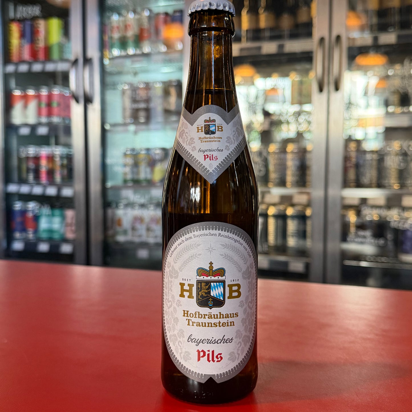 Hofbräu Traunstein - Bayerisches Pils - Pilsner - 5.1% - 330ml Bottle