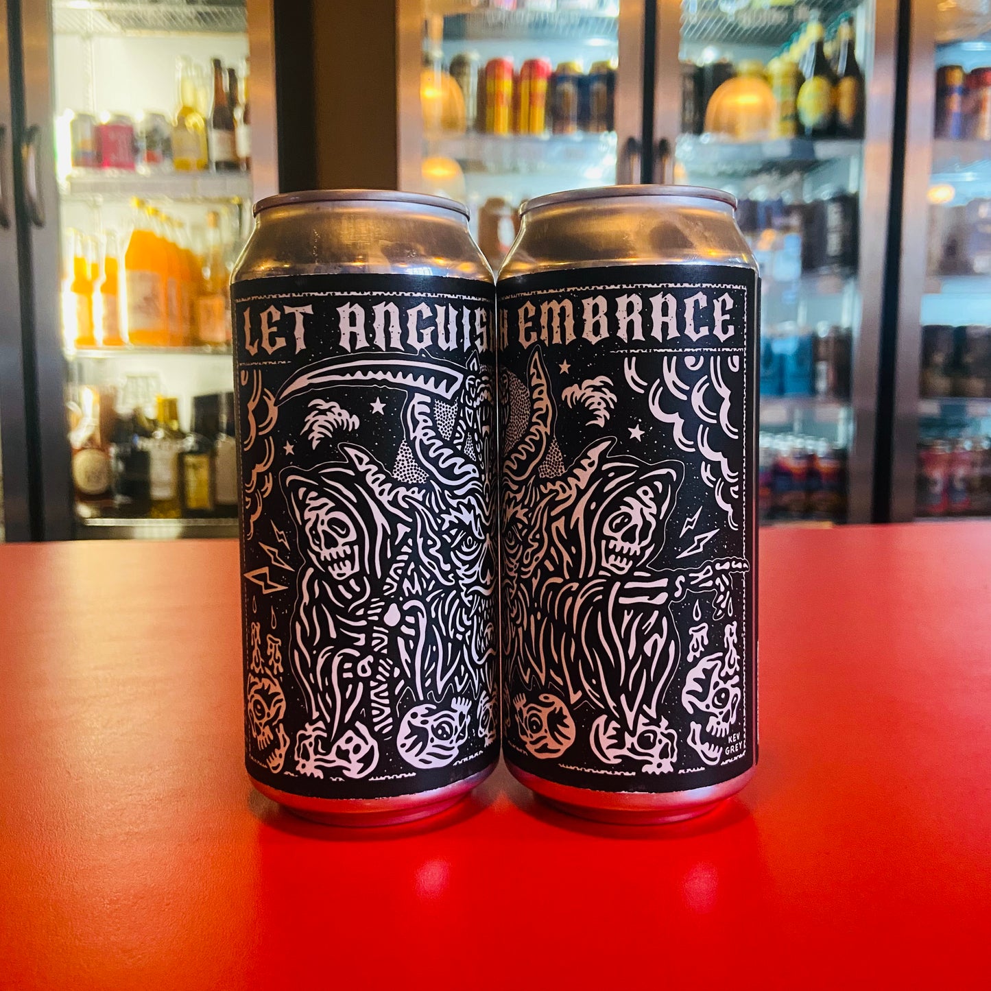 Black Iris Brewery - Let Anguish Embrace - New England IPA - 6.66% - 440ml Can