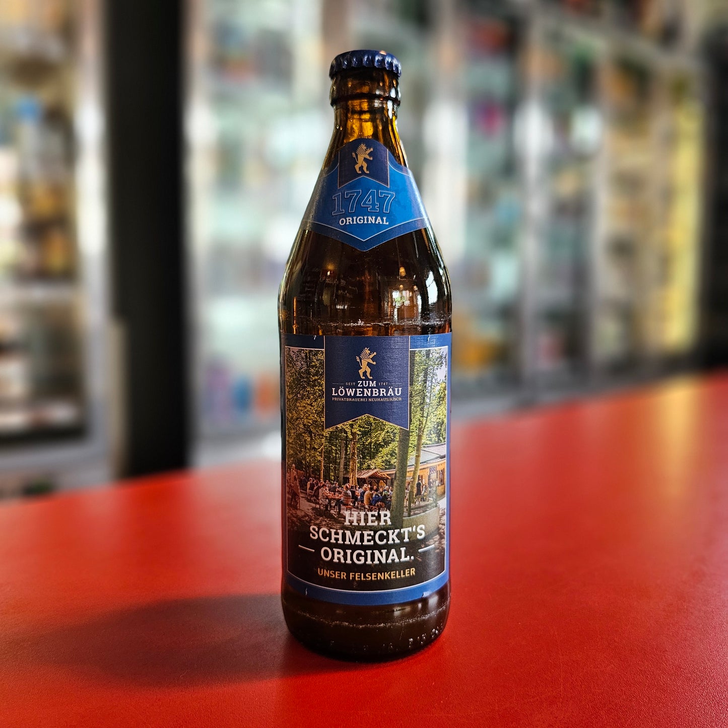 Zum Lowenbrau - 1747 Original - Helles Lager - 4.9% - 500ml Bottle