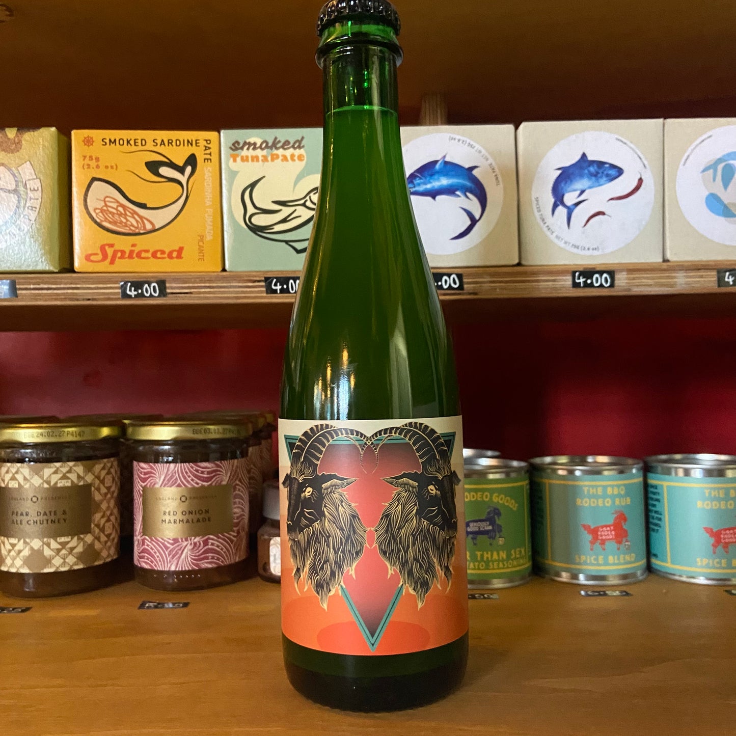 Holy Goat - Solar Tomb - Golden Sour With Pineapple & Passionfruit - 5.3% - 375ml Bottle